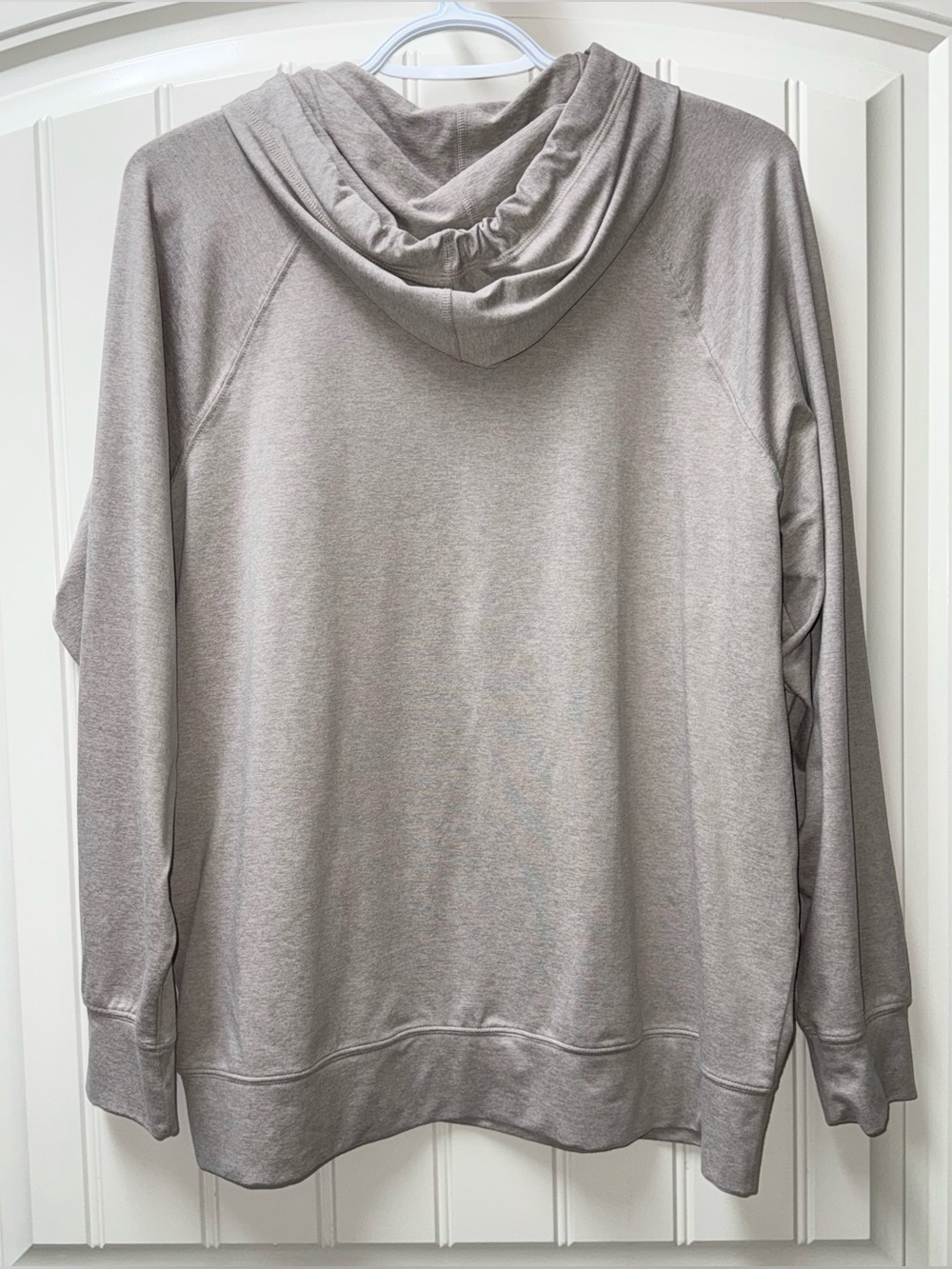 EUC WOMENS SMALL MEDIUM OVERSIZED VUORI HALO TOP SHIRT PULLOVER HOODIE - Picture 4 of 4
